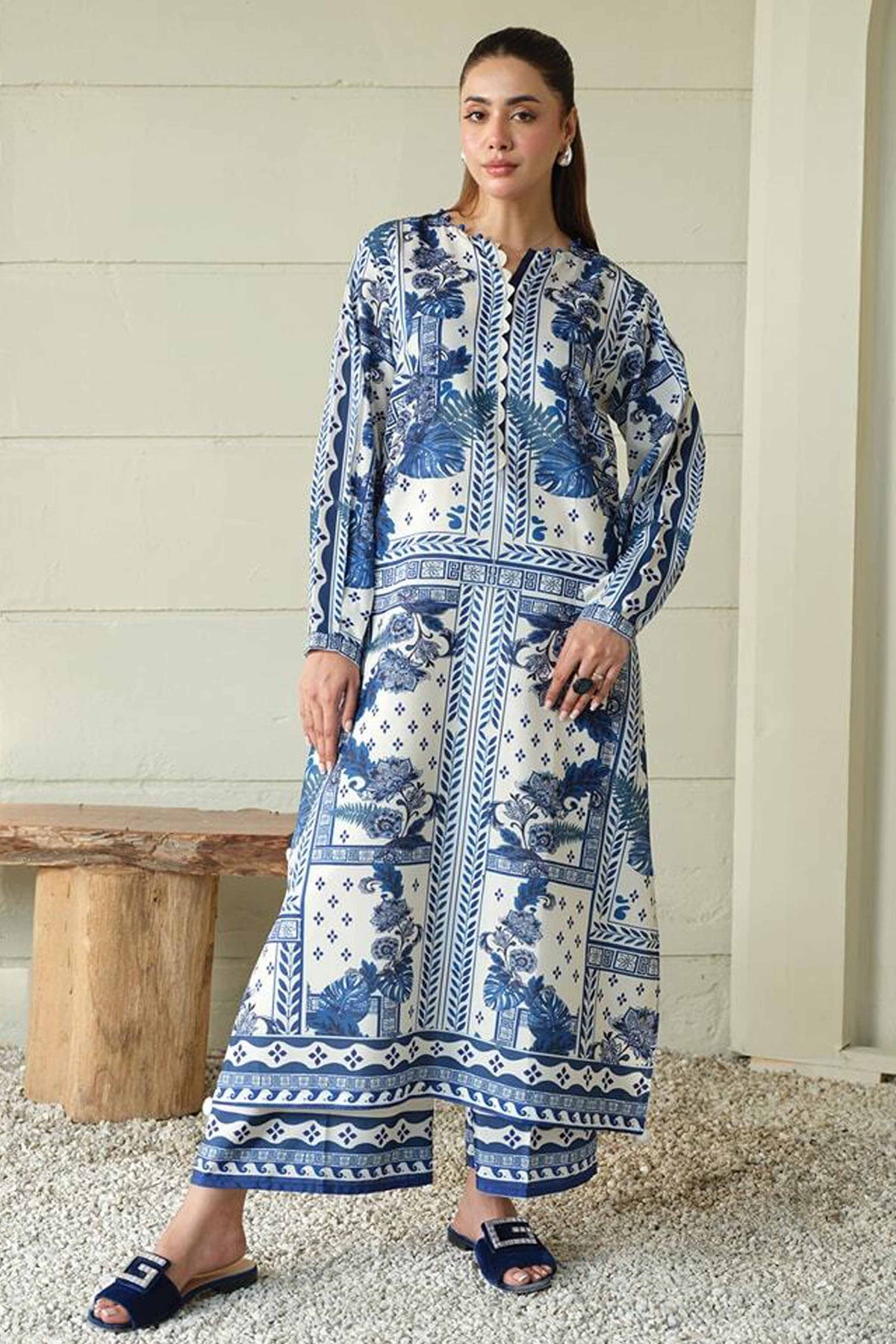 Noura Printed Moss Crepe Outfit with Trouser 944